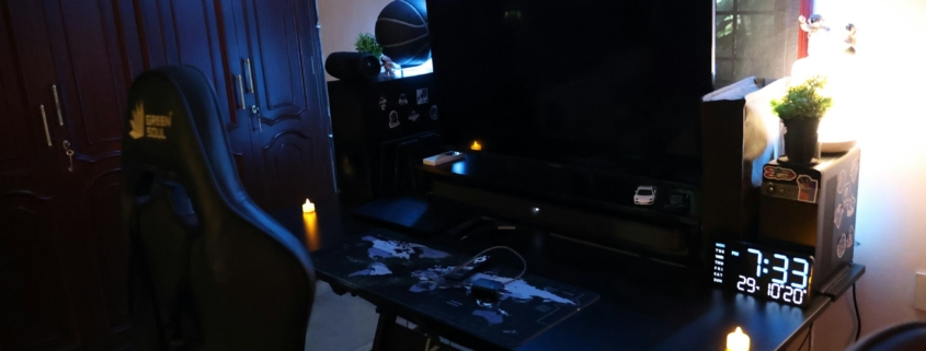 Fotel gamingowy a fotel biurowy – czym się różnią i co lepsze?