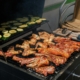 Grillowanie premium — dlaczego coraz więcej osób traktuje grill jak pełnoprawną kuchnię